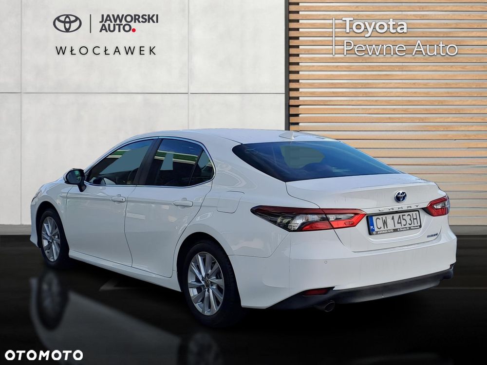 Toyota Camry 2.5 Hybrid Comfort CVT - 3
