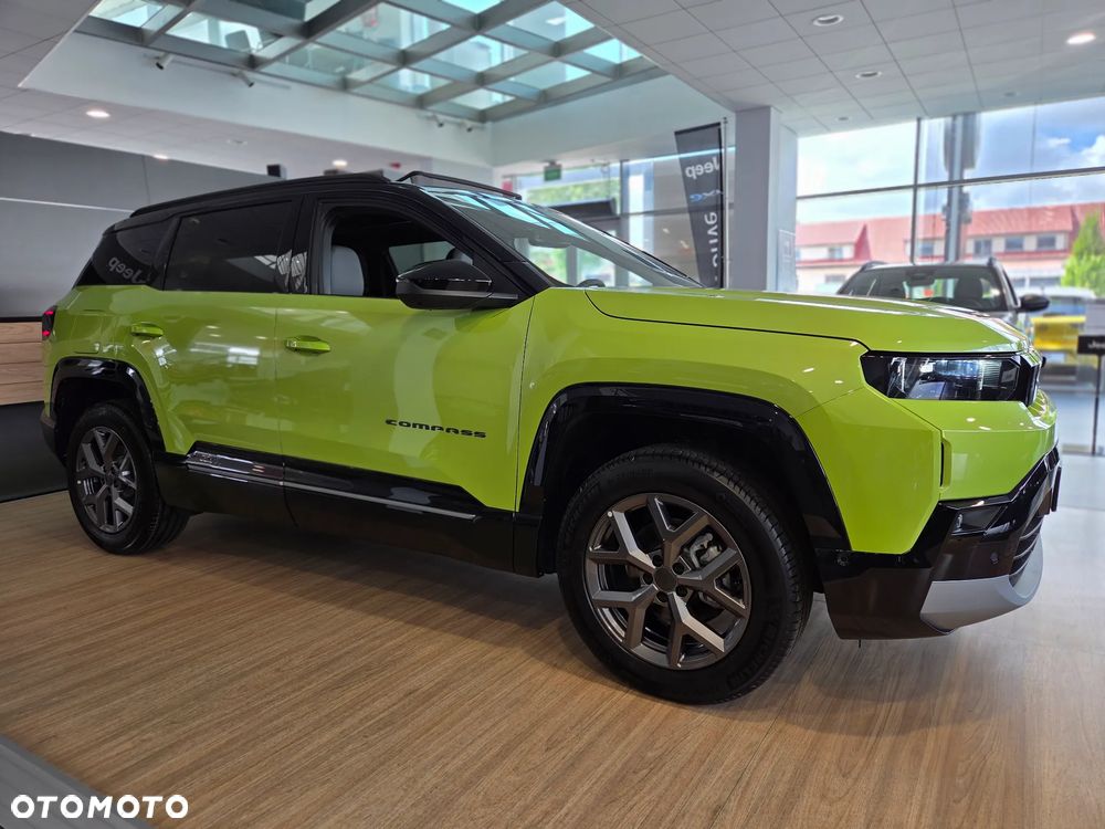Jeep Compass 1.2 T3 mHEV First Edition FWD DCT - 4