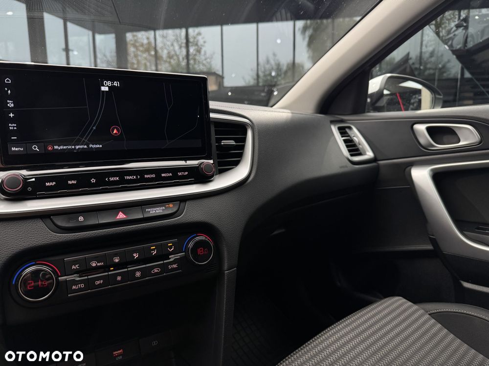 Kia Ceed 1.5 T-GDI M - 29