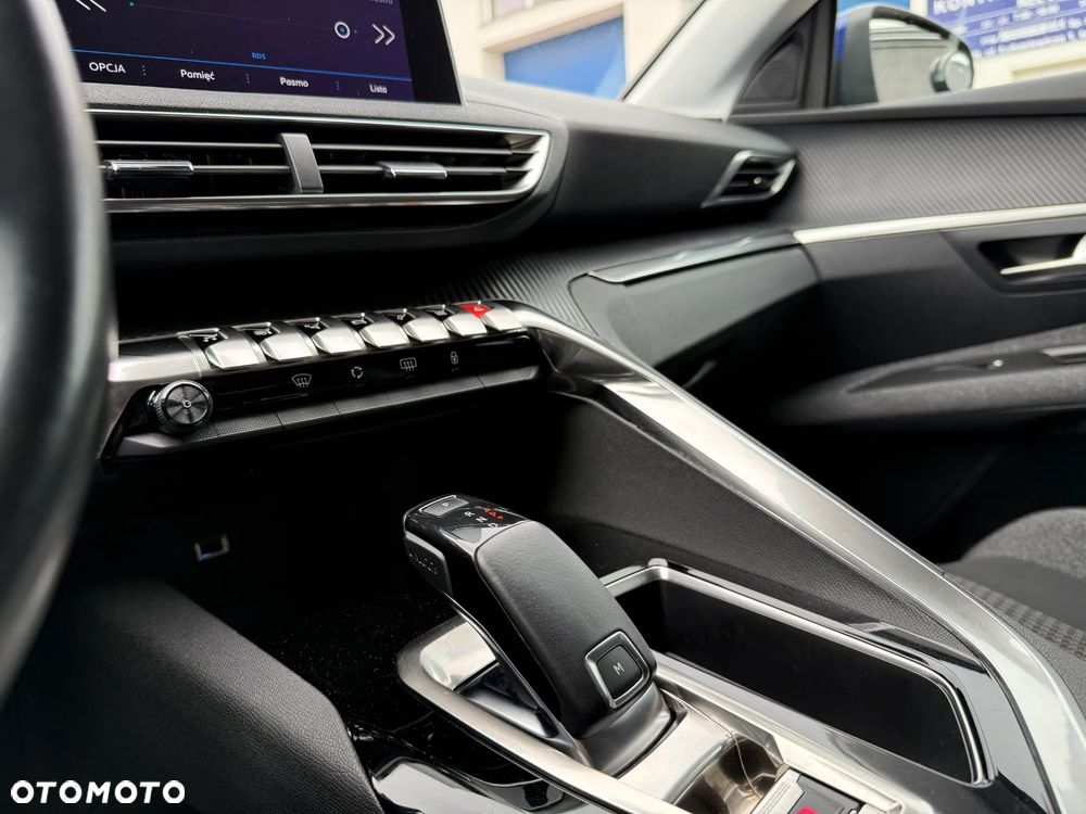 Peugeot 3008 1.5 BlueHDi Active S&S EAT8 - 27