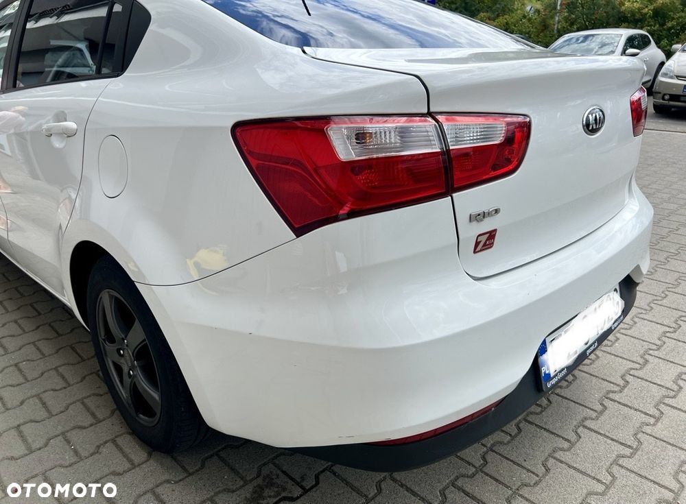 Kia Rio 1.4 M - 9