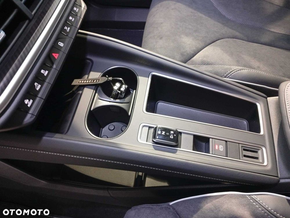 Skoda Elroq 60 63kWh Sportline - 17