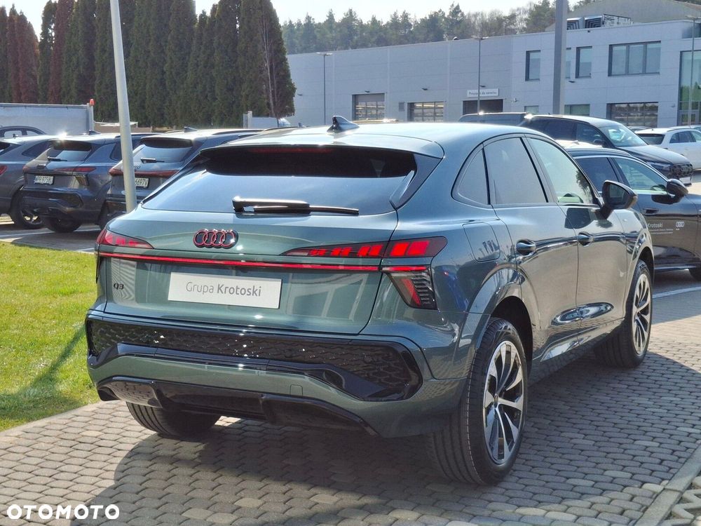 Audi Q3 Sportback - 6