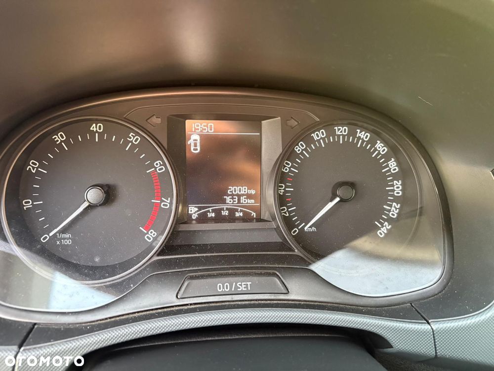 Skoda Fabia 1.0 MPI Active - 19