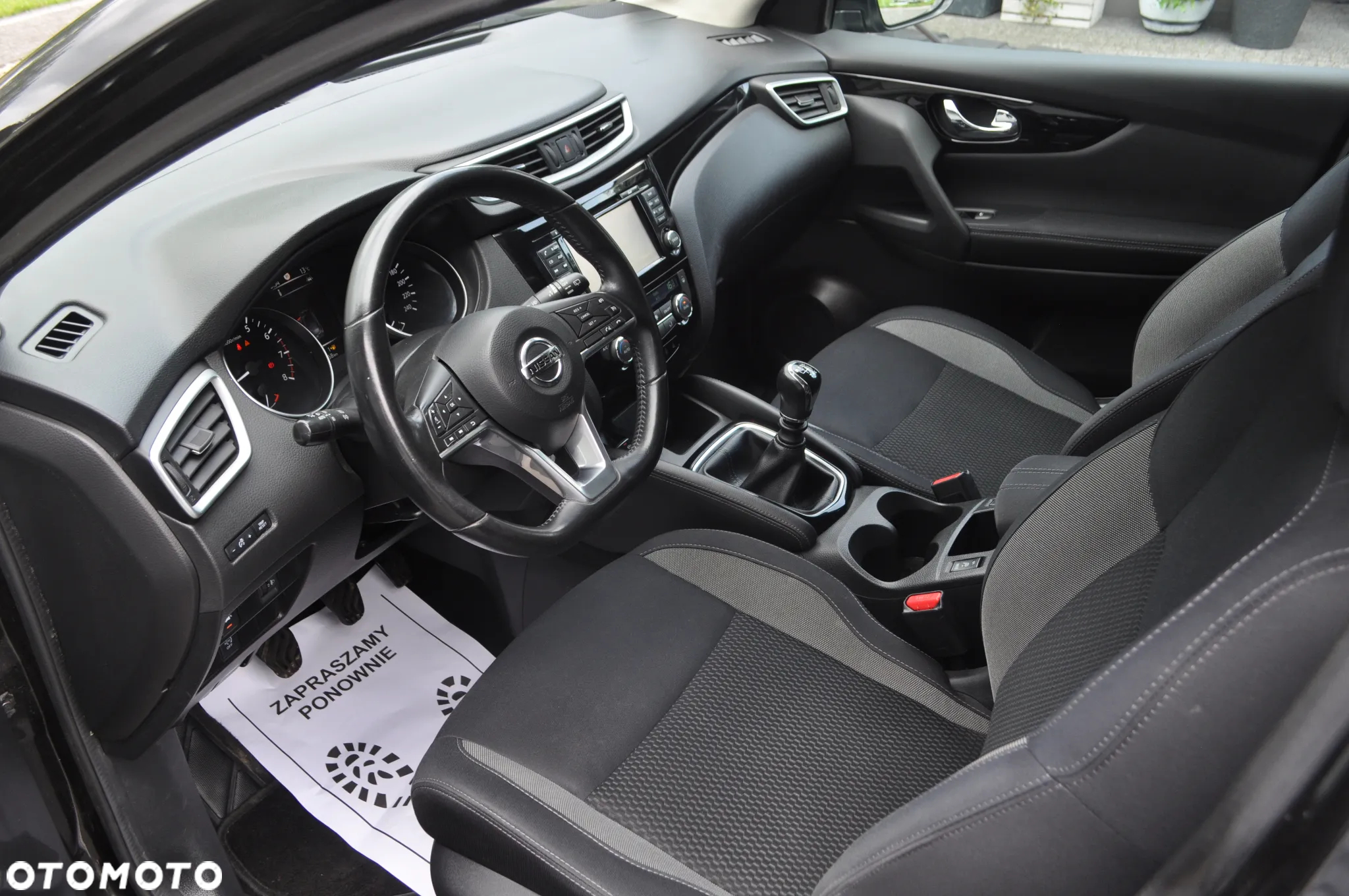 Nissan Qashqai 1.6 DIG-T N-Connecta - 22