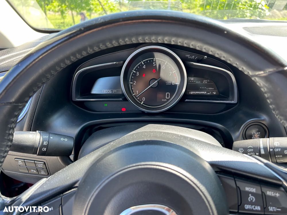 Mazda 3 G120 Revolution - 12