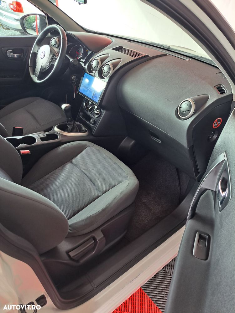 Nissan Qashqai 1.6 360 - 11