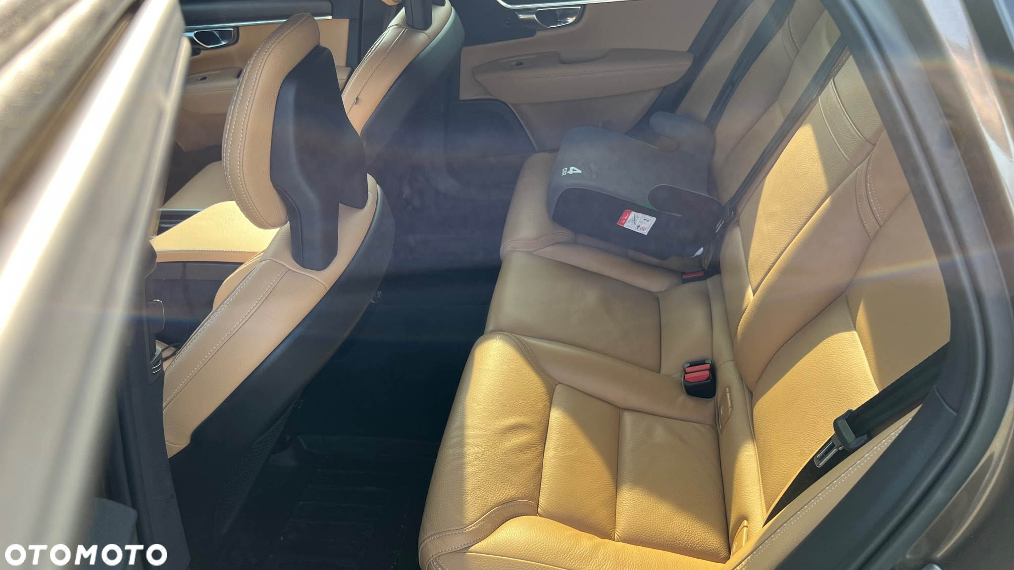 Volvo V90 Cross Country T5 AWD - 26