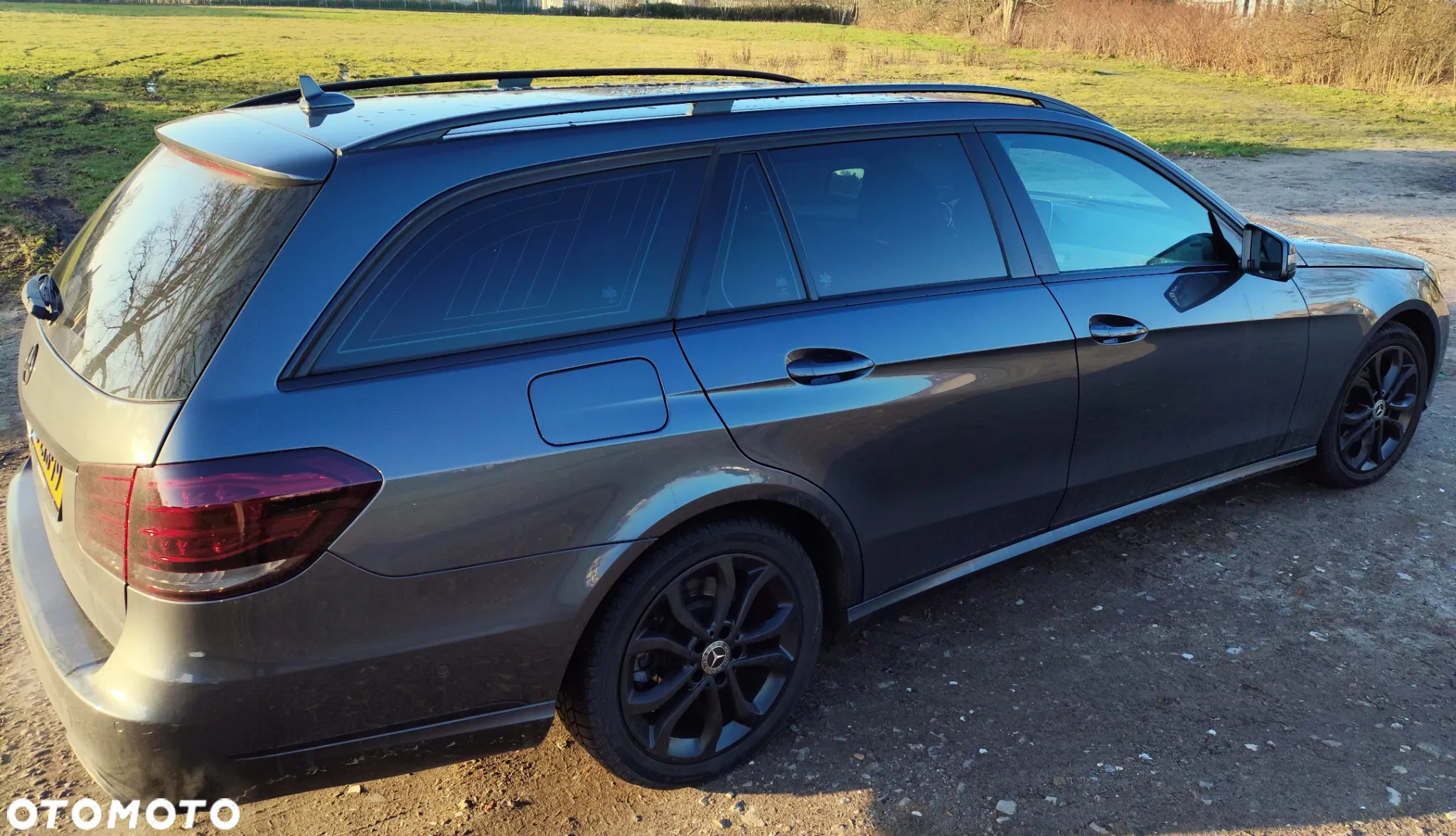 Mercedes-Benz Klasa E 300 T BlueTEC HYBRID 7G-TRONIC - 3