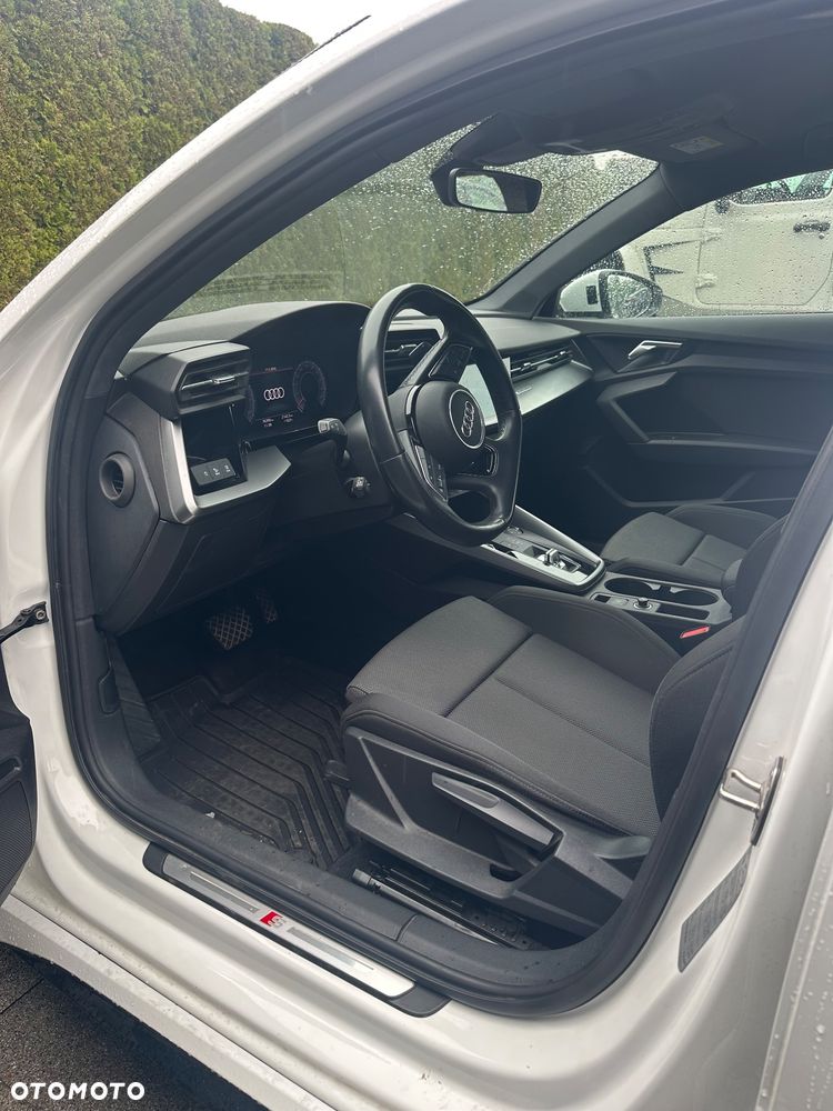 Audi A3 Limousine 40 TFSI Quattro Advanced S tronic - 12