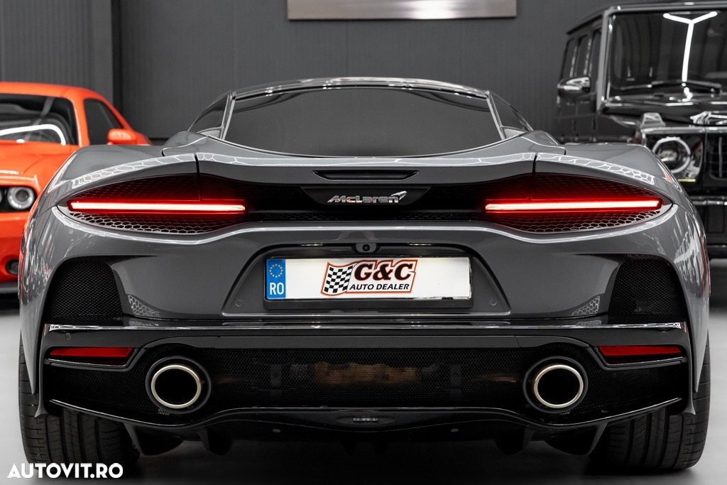 McLaren GT - 21
