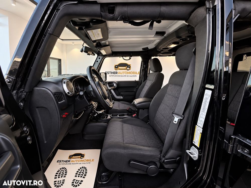 Jeep Wrangler Unlimited 3.8 Sport - 6