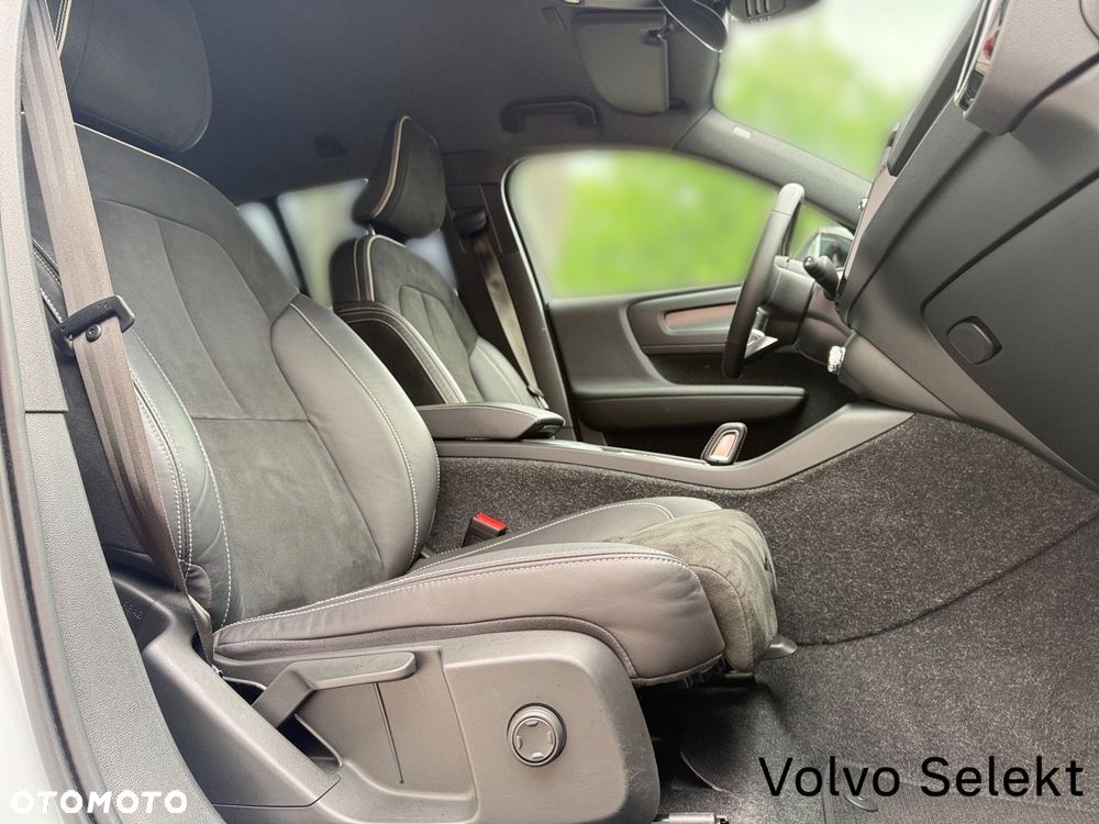 Volvo XC 40 - 23