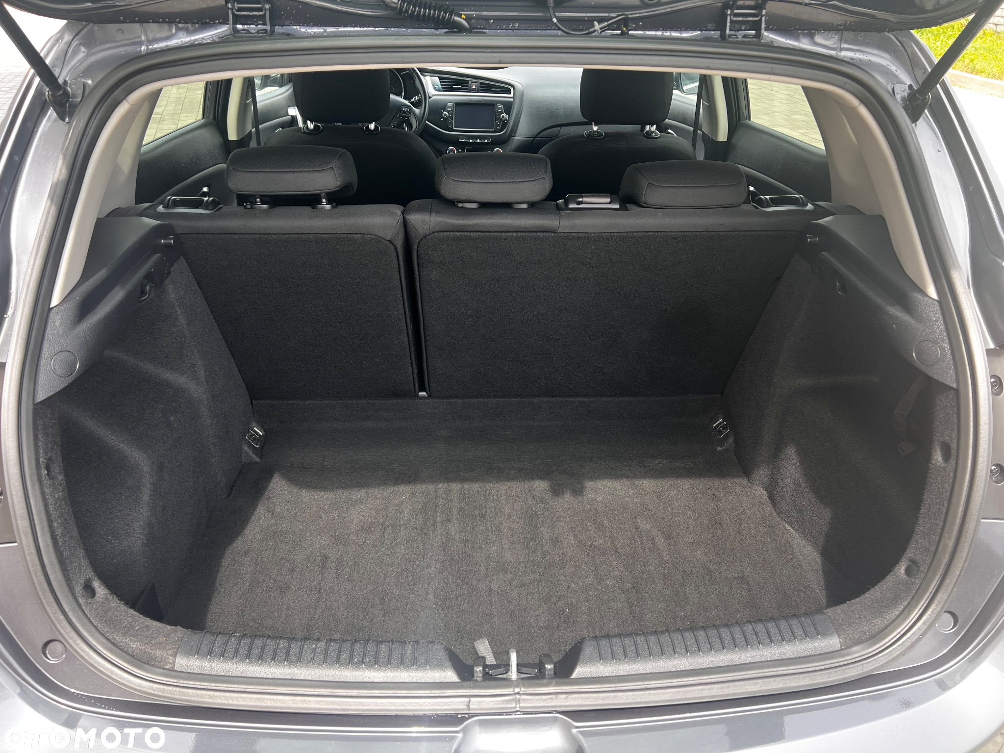 Kia Ceed 1.6 GDI Dream-Team Edition - 37