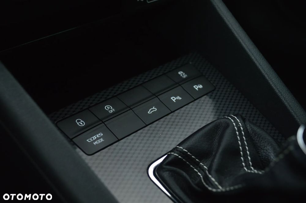 Skoda Octavia 2.0 TDI (Green tec) 4x4 DSG RS - 32