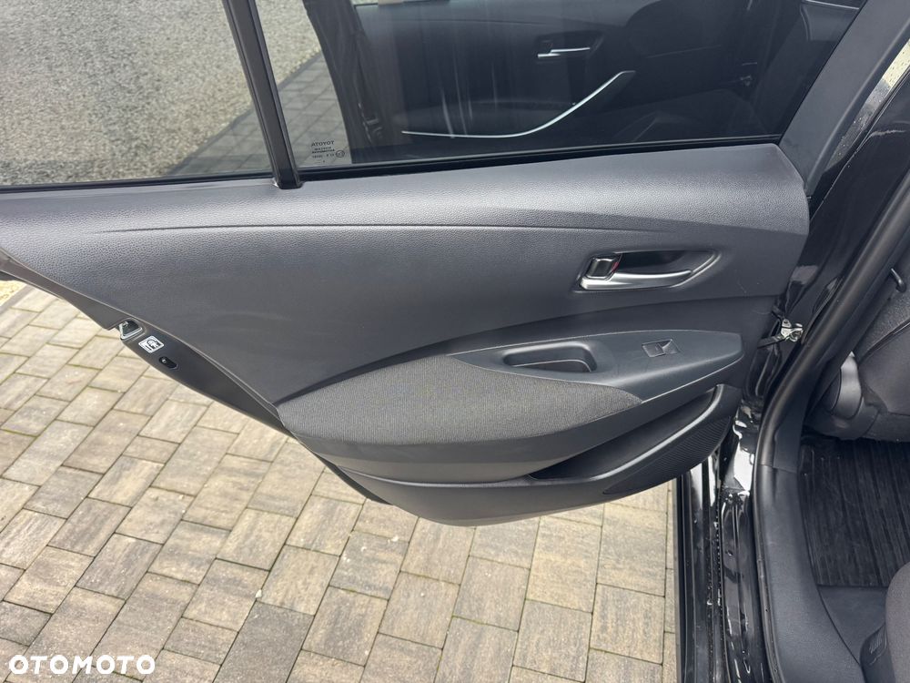 Toyota Corolla 1.8 Hybrid Comfort - 18