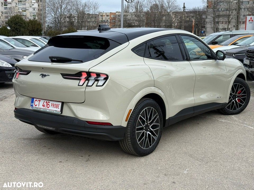 Ford Mustang Mach-E RWD 203 kW Premium - 2