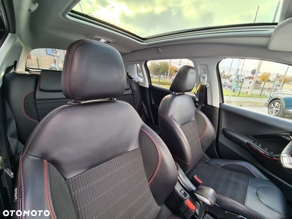 Peugeot 2008 PureTech 110 Stop&Start GT-Line Edition - 26