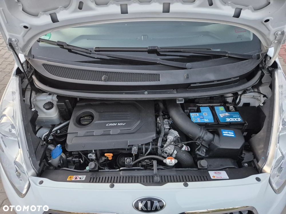 Kia Venga 1.6 CRDi 128 UEFA EURO 2016 - 18