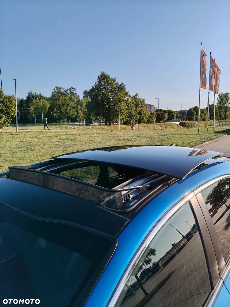 Kia Ceed - 10
