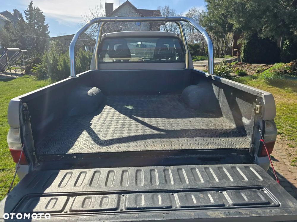 Mitsubishi L200 - 11