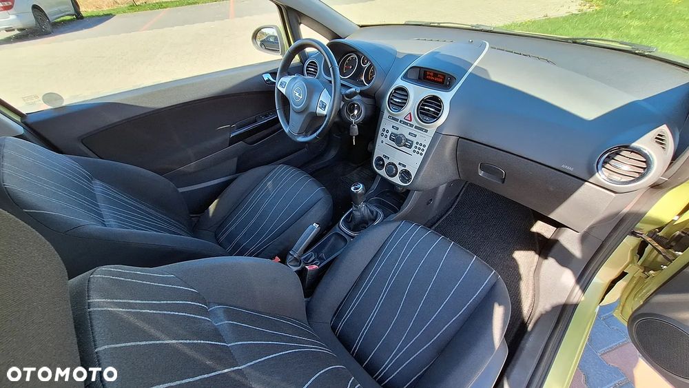 Opel Corsa - 17