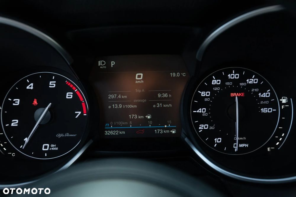 Alfa Romeo Stelvio 2.0 Turbo TI Q4 - 8