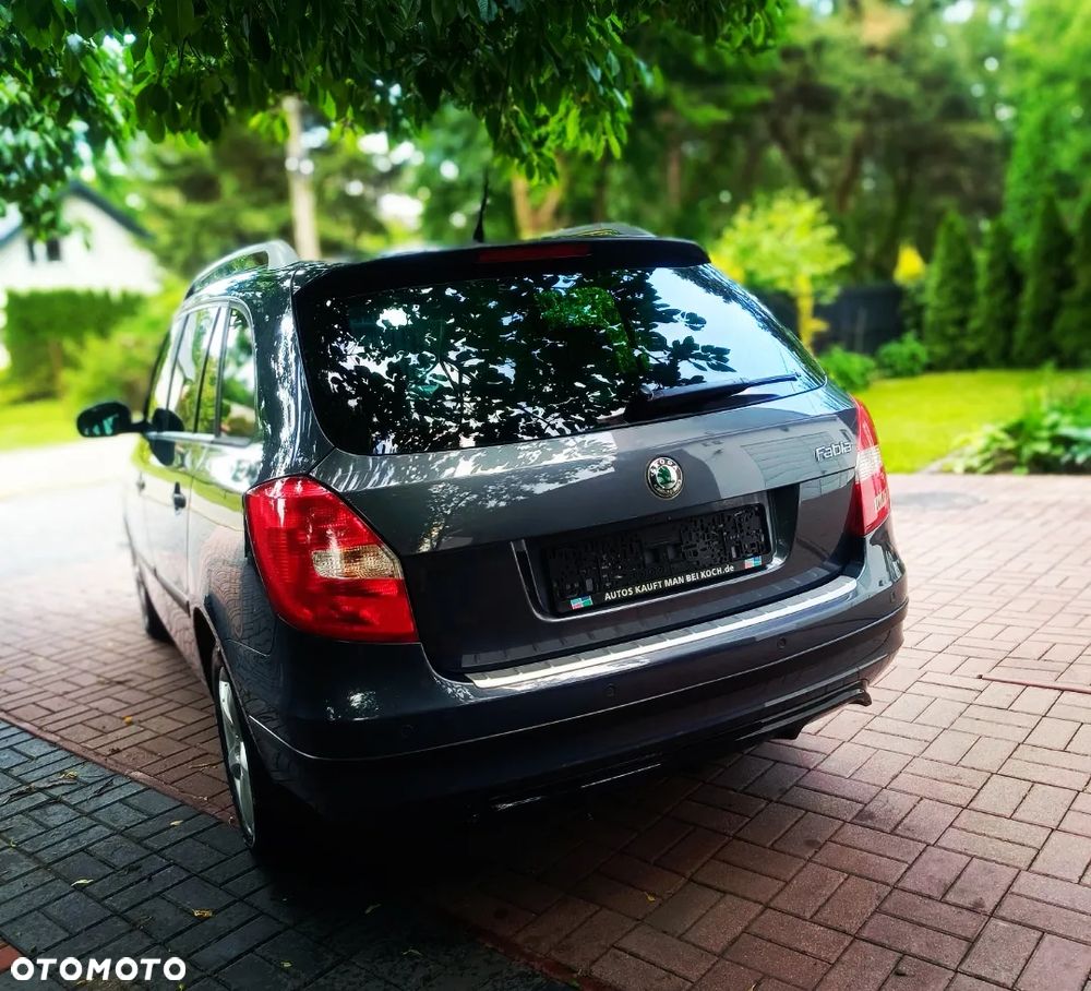 Skoda Fabia 1.6 16V Tiptronic Ambiente - 3