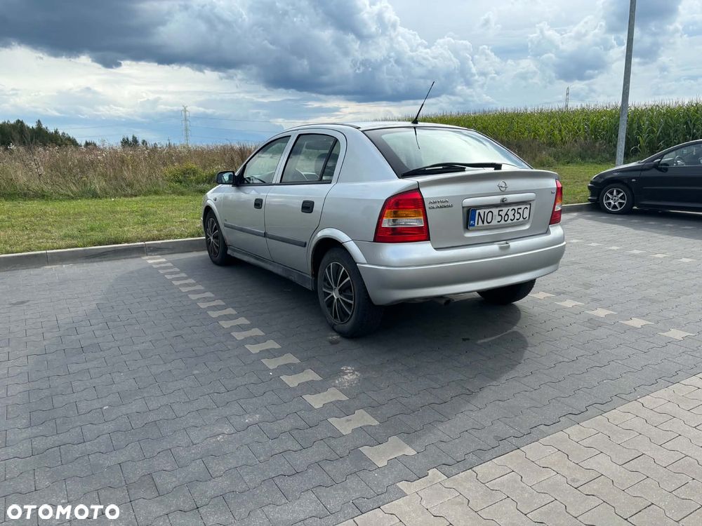 Opel Astra - 11