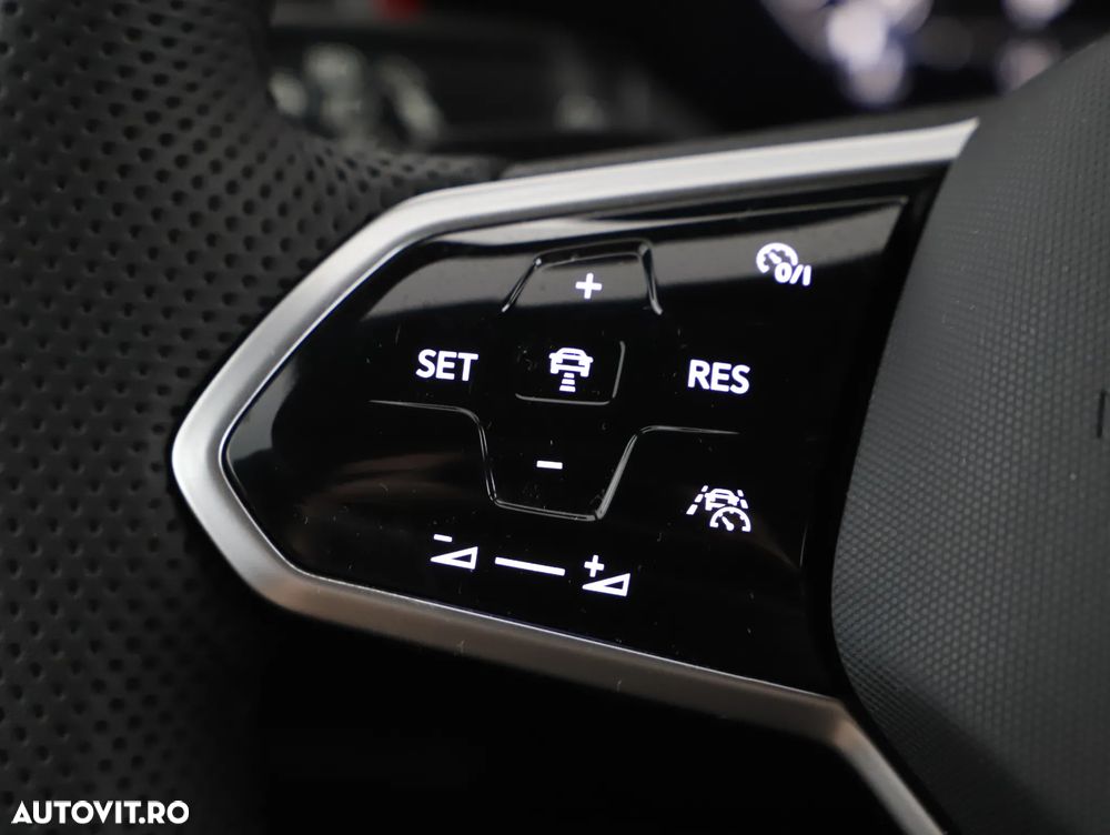 Volkswagen Touareg V6 TDI R-Style - 20