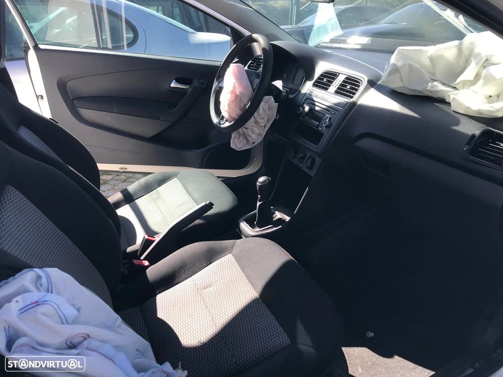 Volkswagen Polo 1.2 TDi Van 2010 - Para Peças - 8