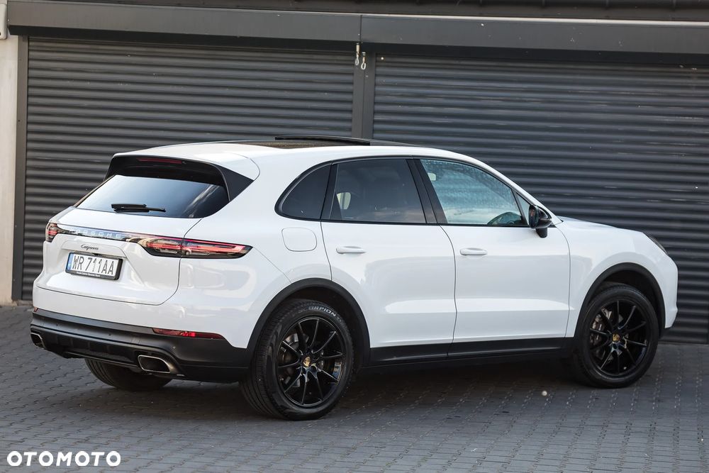 Porsche Cayenne Platinum Edition - 3