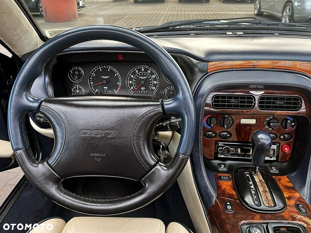 Aston Martin DB7 - 28