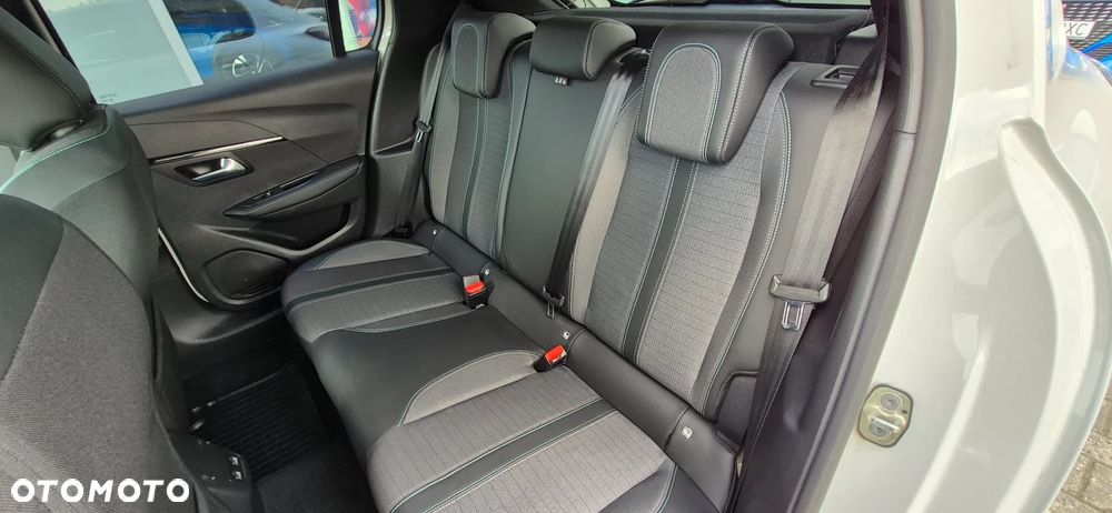 Peugeot 208 1.2 PureTech Allure Pack S&S EAT8 - 25