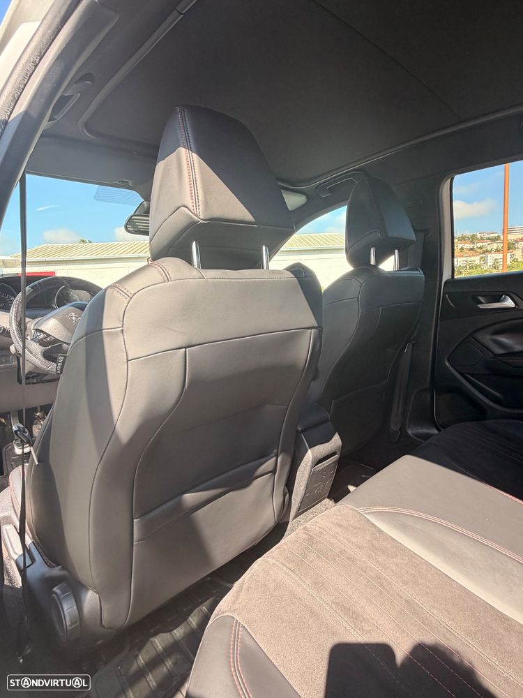 Peugeot 308 1.2 PureTech GT Line - 26
