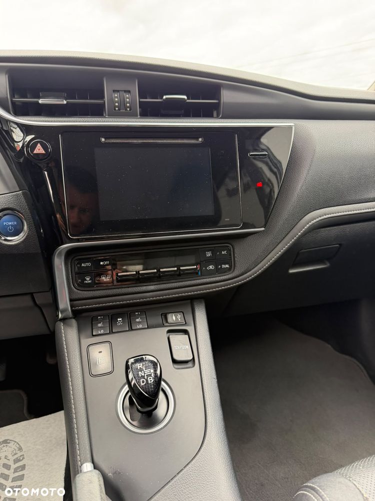 Toyota Auris - 14