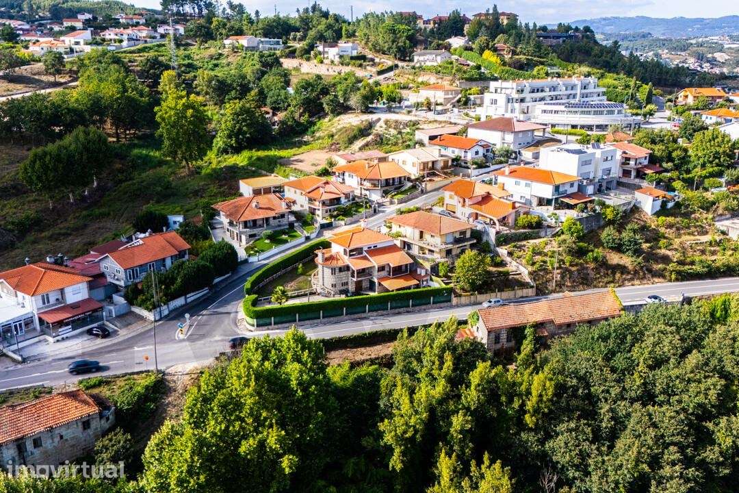Moradia T4 com terreno em Fregim, Amarante - Grande imagem: 5/51