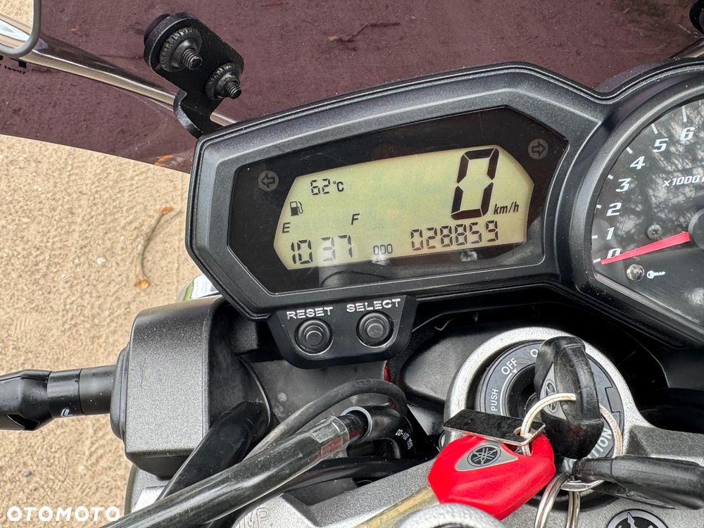 Yamaha FZ - 8