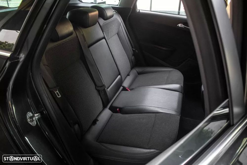 Opel Astra Sports Tourer - 26
