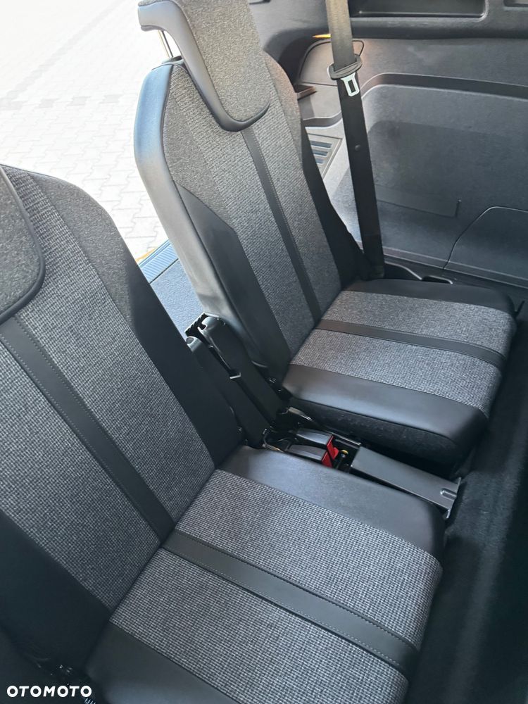 Peugeot 5008 BlueHDI 130 Allure Business-Paket - 31