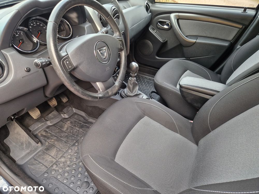 Dacia Duster 1.2 TCe Celebration 4x4 S&S EU6 - 7