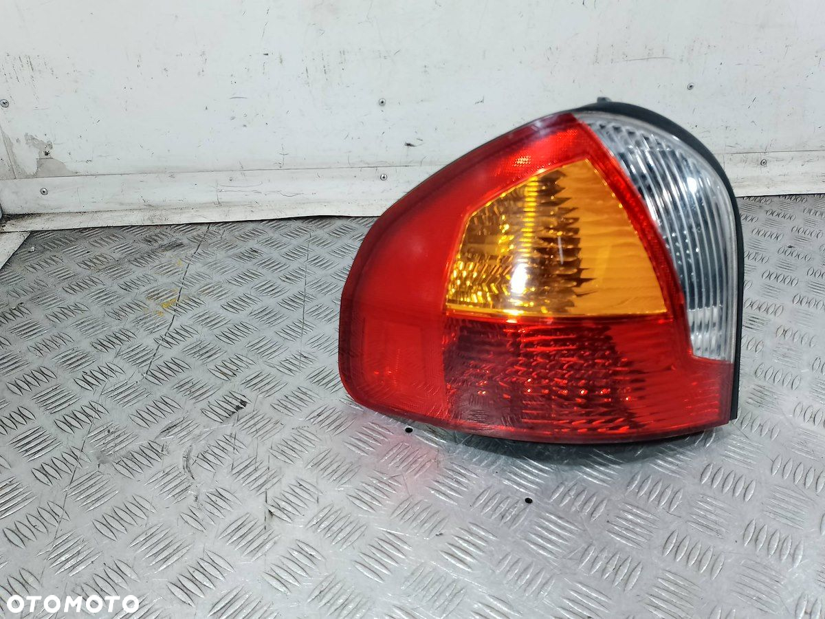 LAMPA TYLNA LEWA HYUNDAI TUCSON LIFTBACK - 6