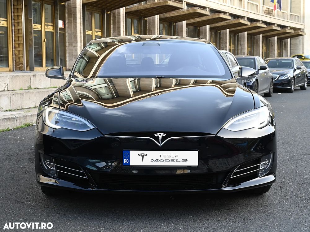 Tesla Model S - 2