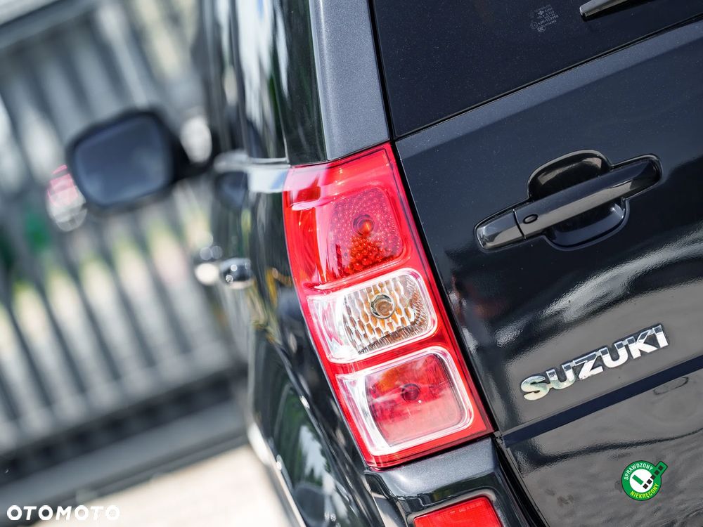 Suzuki Grand Vitara 1.9 DDiS Comfort + DPF Family - 11