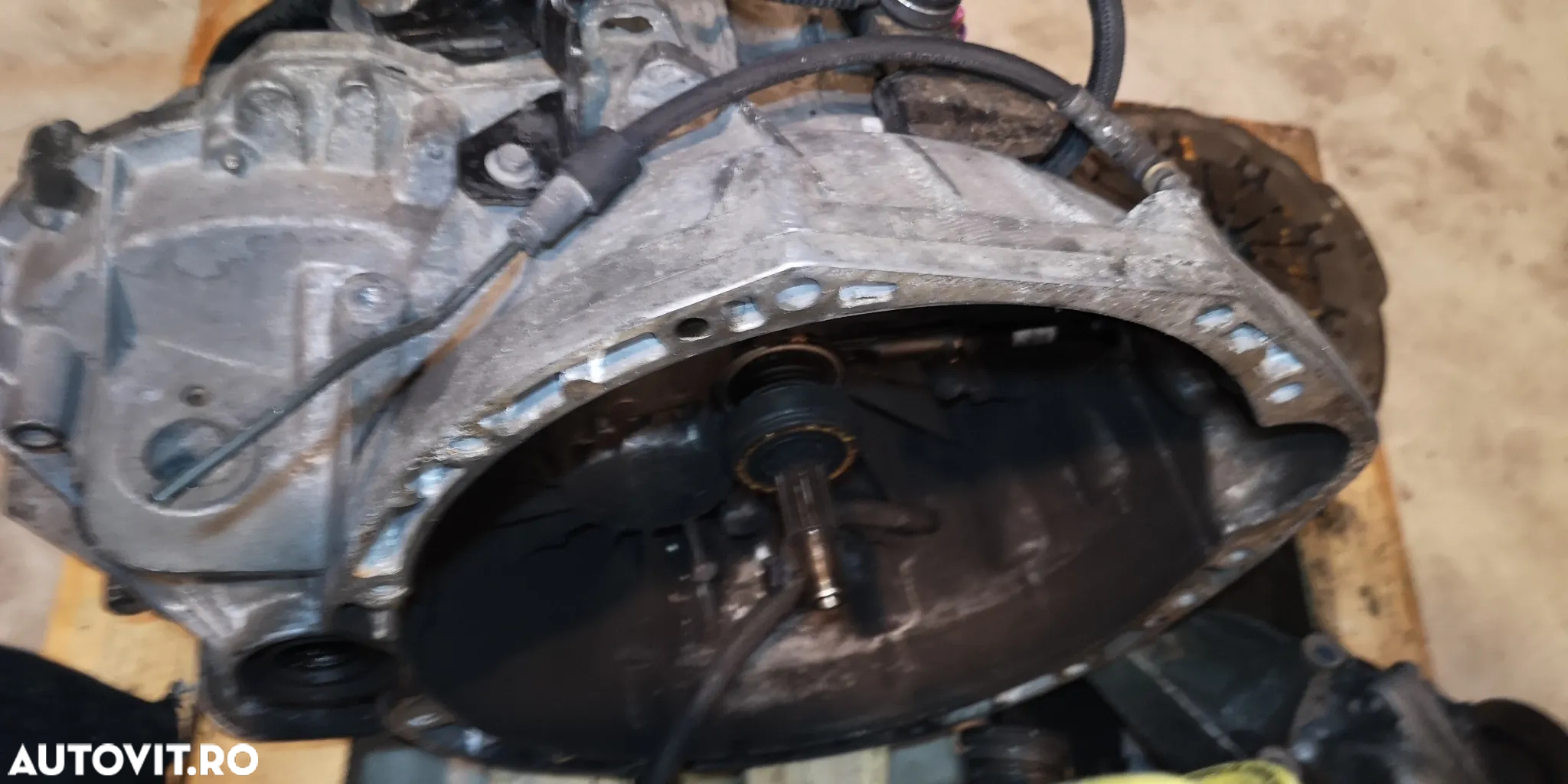 Motor 2.0 dci M9R euro 5 Master Vivaro cutie viteze 6 trepte EGR - 15