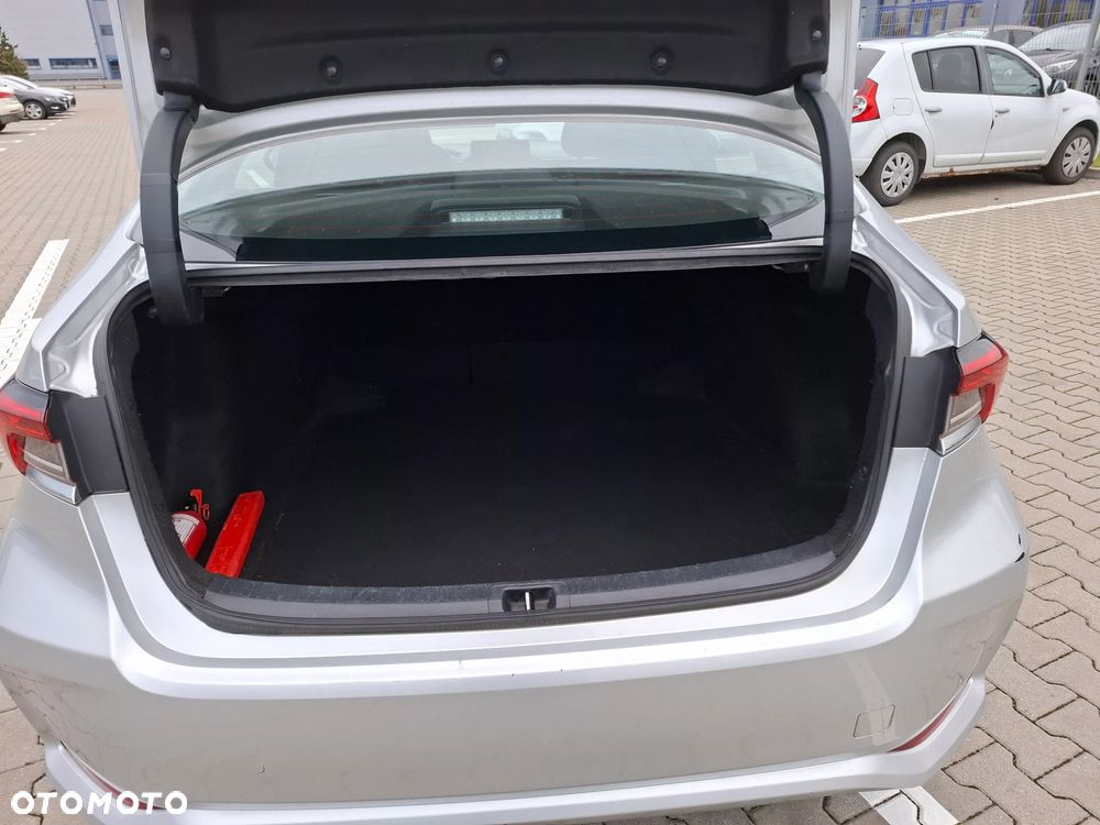 Toyota Corolla 1.6 Comfort - 6