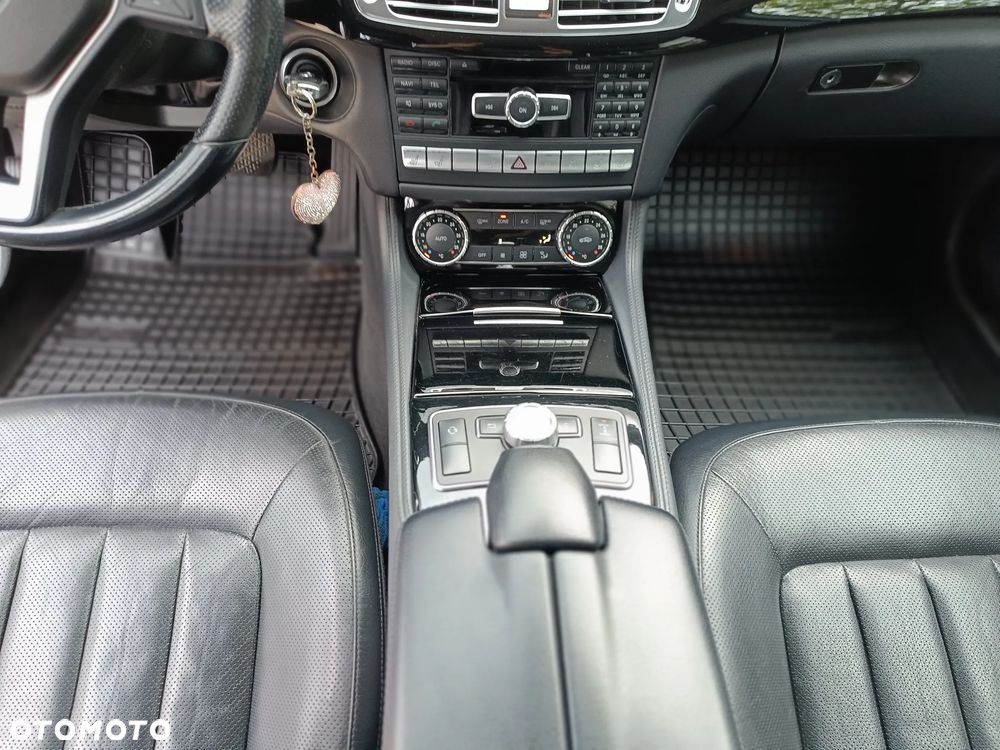 Mercedes-Benz CLS 350 CDI 4Matic 7G-TRONIC - 8