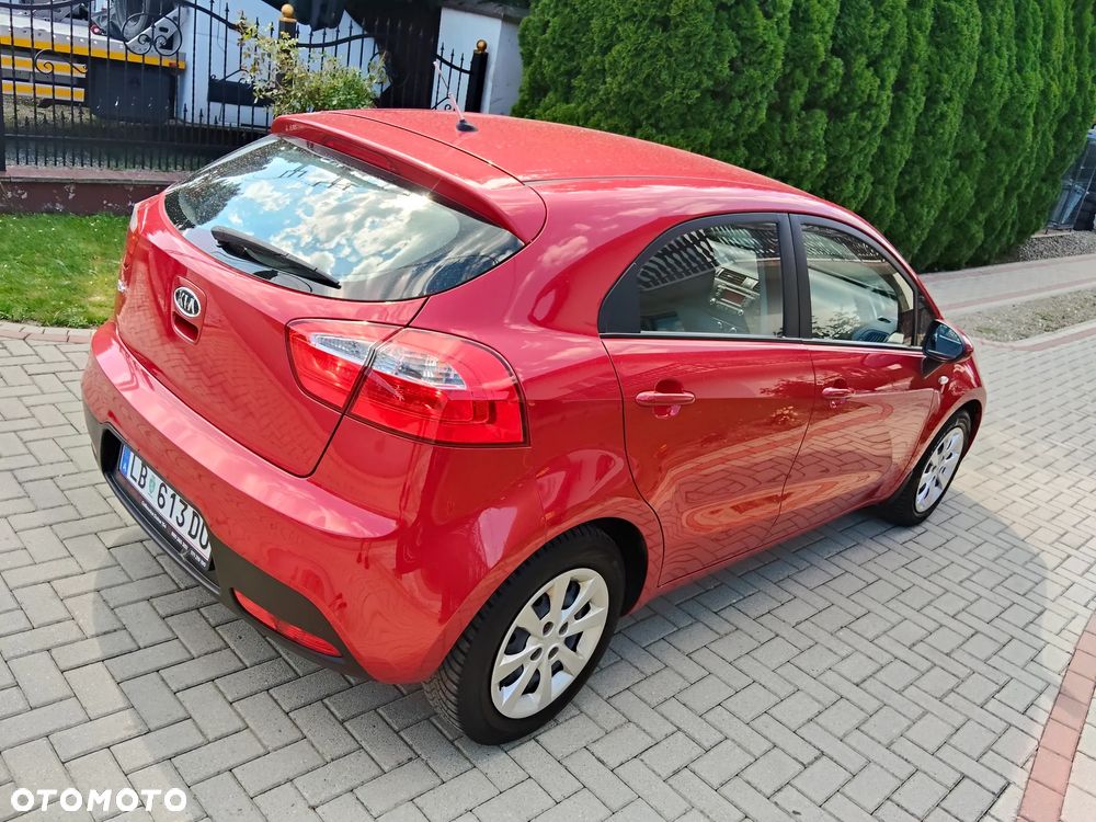 Kia Rio 1.2 Dream Team Edition - 12