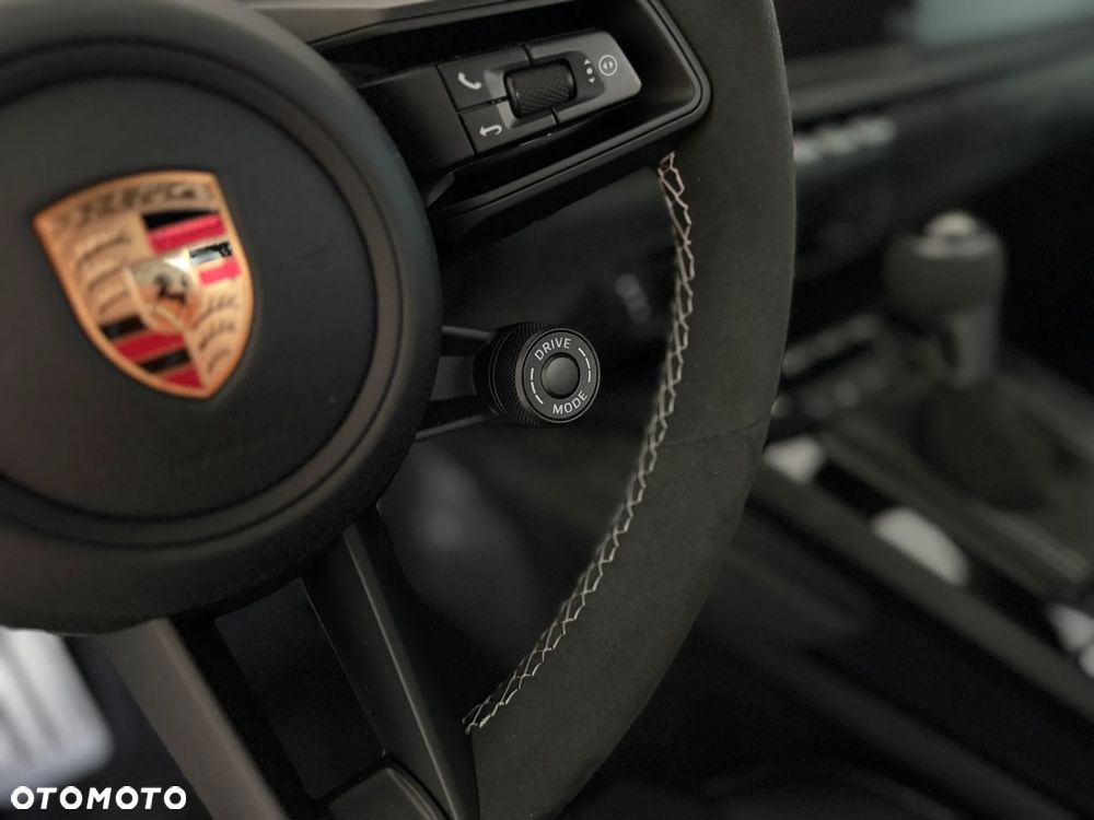 Porsche 911 GT3 - 32