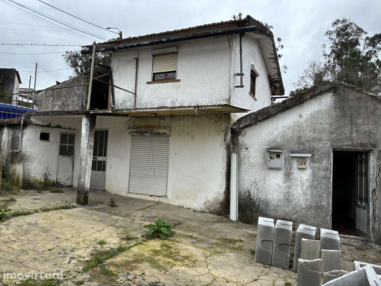 Moradia de dois pisos - Grande imagem: 2/4
